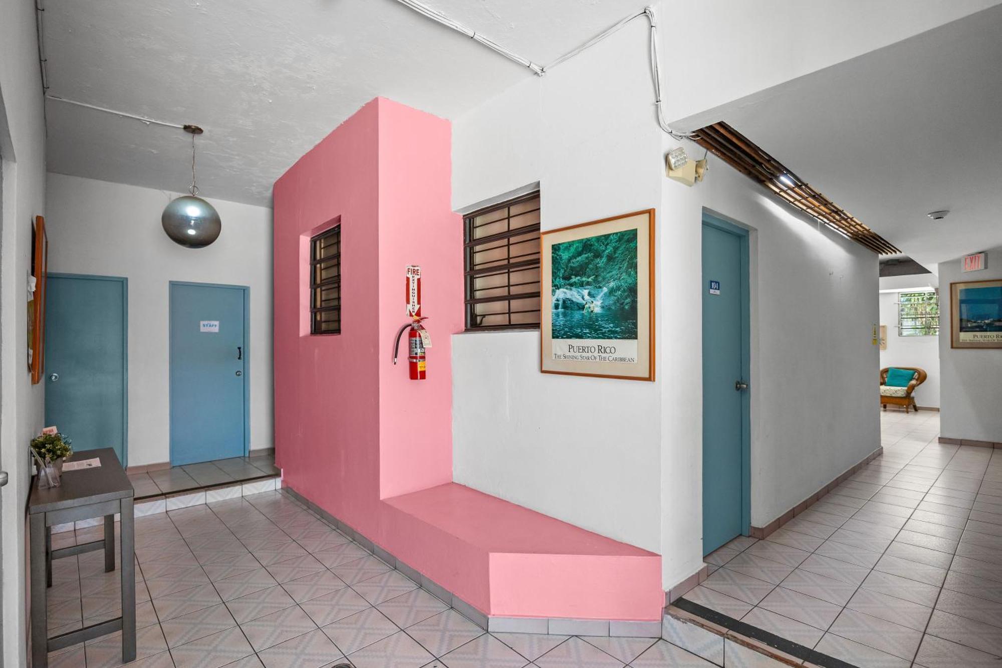 Borinquen Beach Inn San Juan Zewnętrze zdjęcie