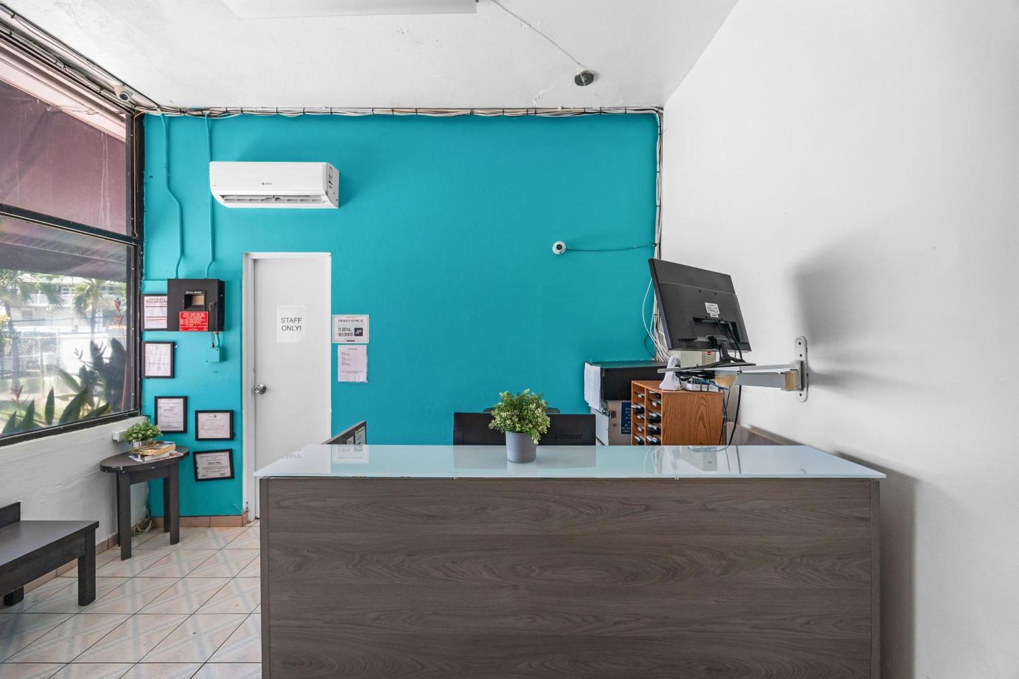 Borinquen Beach Inn San Juan Zewnętrze zdjęcie