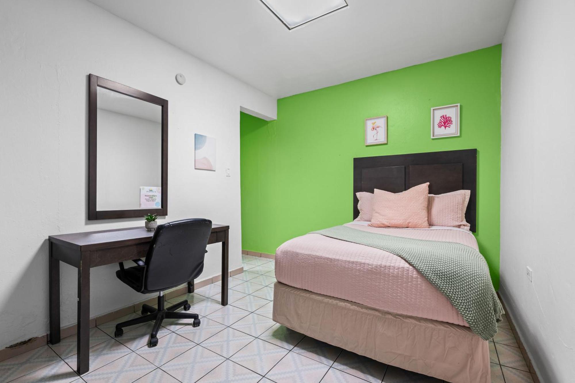 Borinquen Beach Inn San Juan Zewnętrze zdjęcie